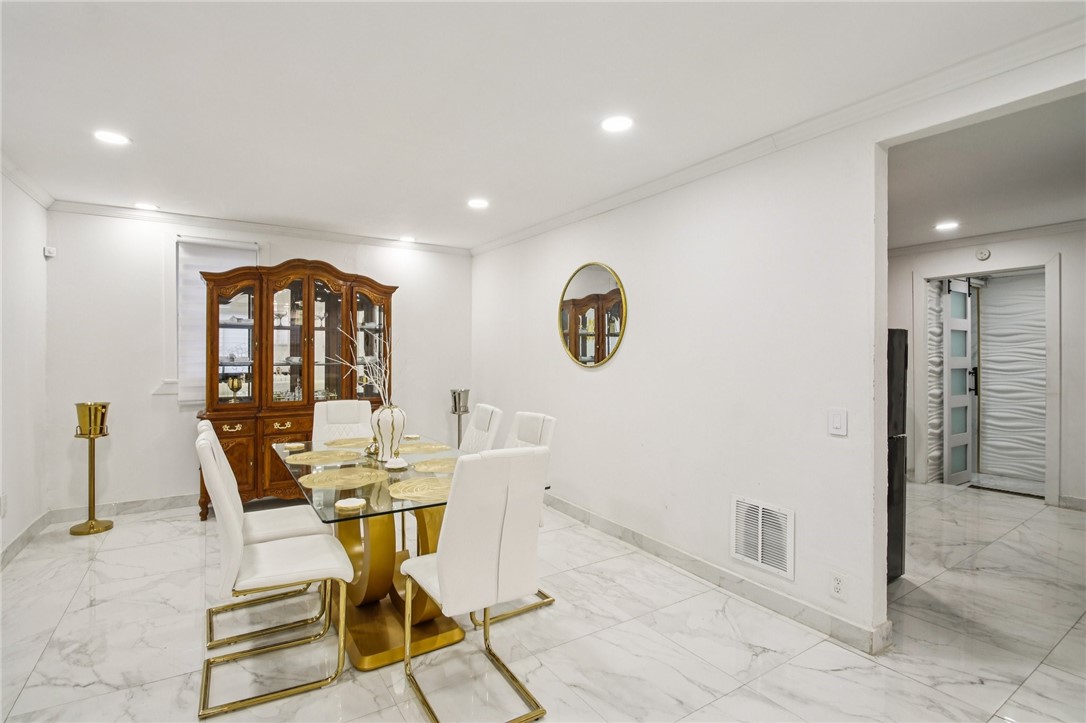 619 Dewey Avenue Rochester, NY 14613 - Photo 12 of 41