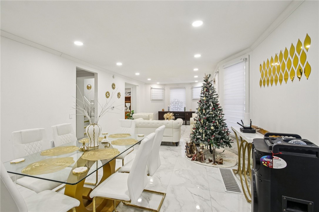 619 Dewey Avenue Rochester, NY 14613 - Photo 13 of 41