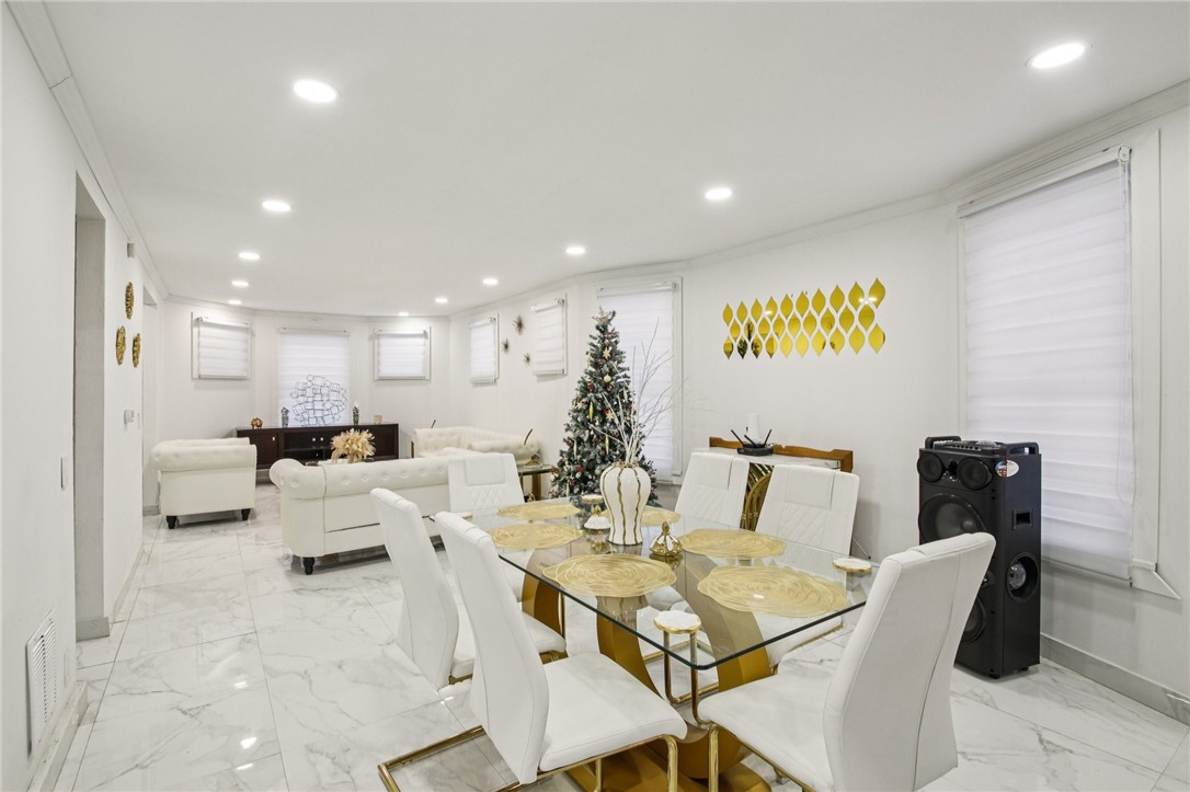 619 Dewey Avenue Rochester, NY 14613 - Photo 14 of 41