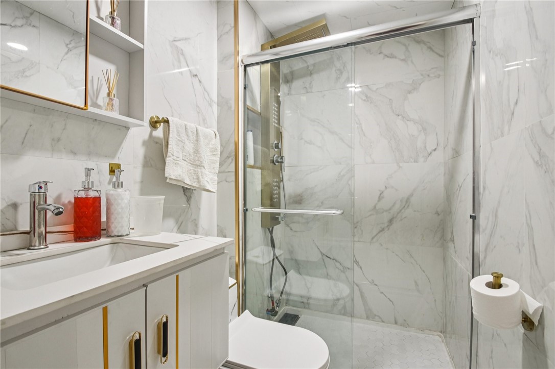 619 Dewey Avenue Rochester, NY 14613 - Photo 19 of 41