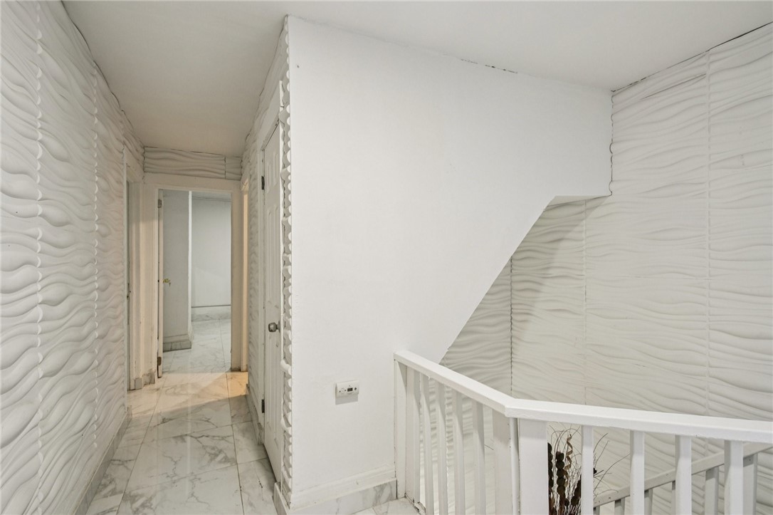 619 Dewey Avenue Rochester, NY 14613 - Photo 22 of 41