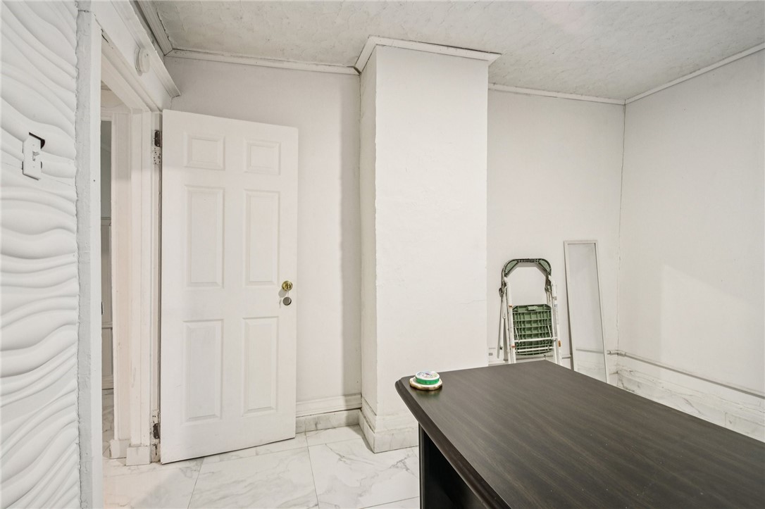 619 Dewey Avenue Rochester, NY 14613 - Photo 27 of 41