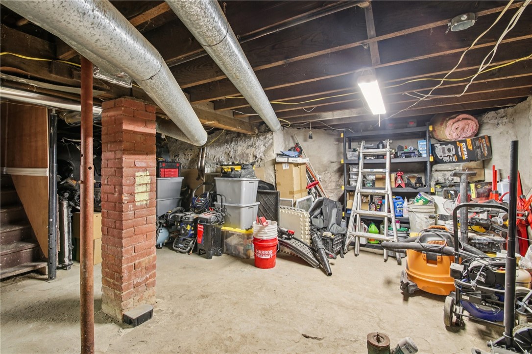 619 Dewey Avenue Rochester, NY 14613 - Photo 38 of 41