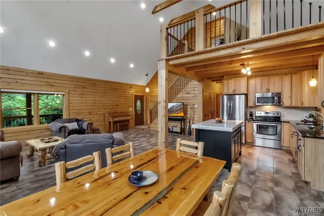 $889,900 | 2960 Dunham Road, Orangeville, NY 14167