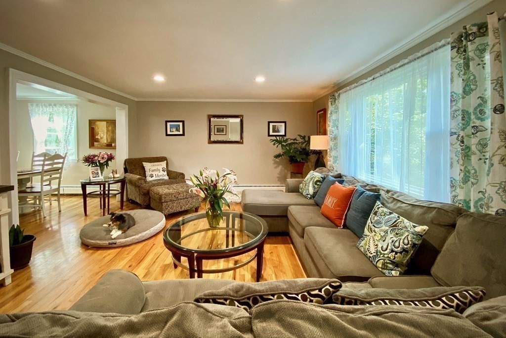47 Longbow Road Danvers, MA 01923 - Photo 7 of 38 Gallery Image 7
