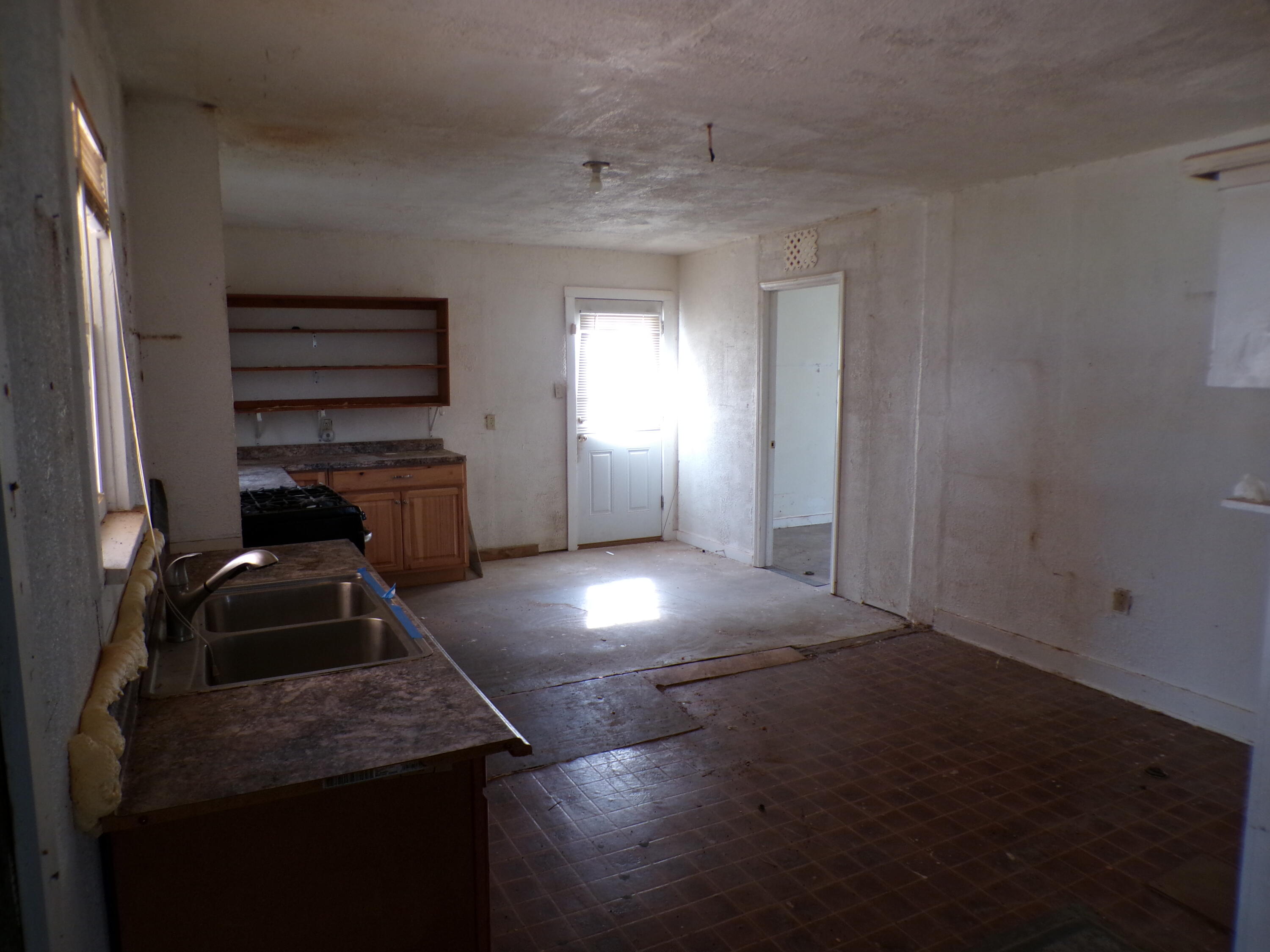 2819 Colgate Street Lubbock, TX 79415 - Photo 8 of 14 100_0100