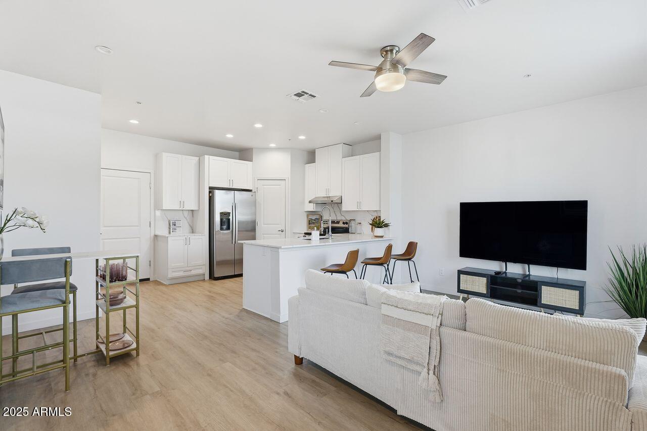 7959 North 53rd Avenue, Unit 329 Glendale, AZ 85301 - Photo 2 of 35 006_ListerPros