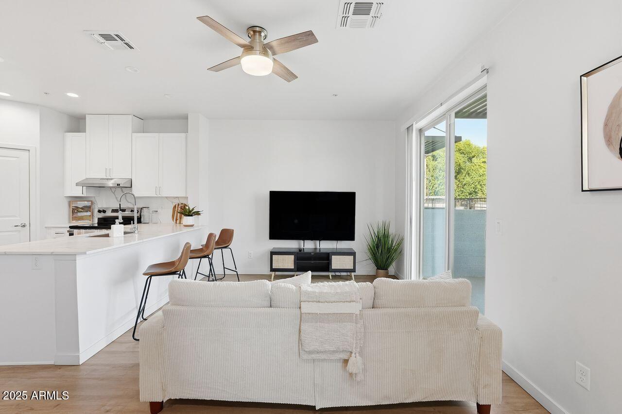 7959 North 53rd Avenue, Unit 329 Glendale, AZ 85301 - Photo 6 of 35 009_ListerPros