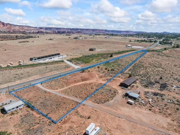 $1,100,000 | 24 E Highway, Torrey, UT 84775