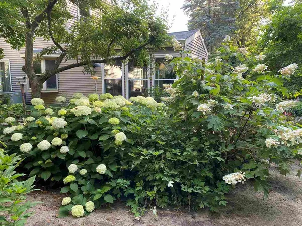 $549,900 | 635 Kingsbury Court, Batavia, IL 60510
