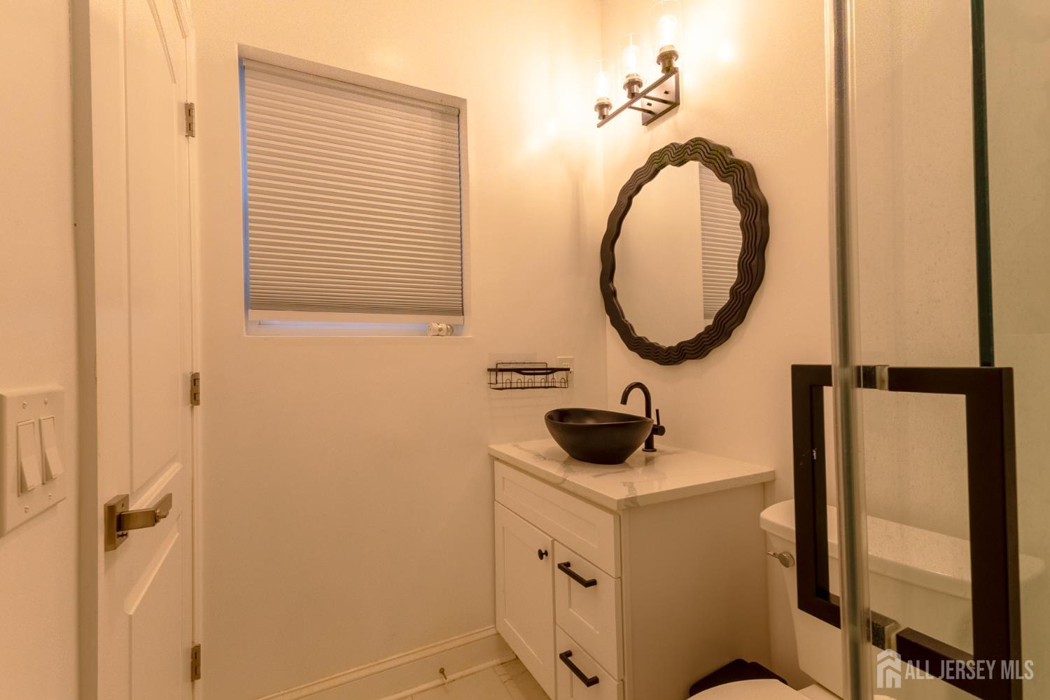 55 Walnut Street Edison, NJ 08817 - Photo 18 of 29