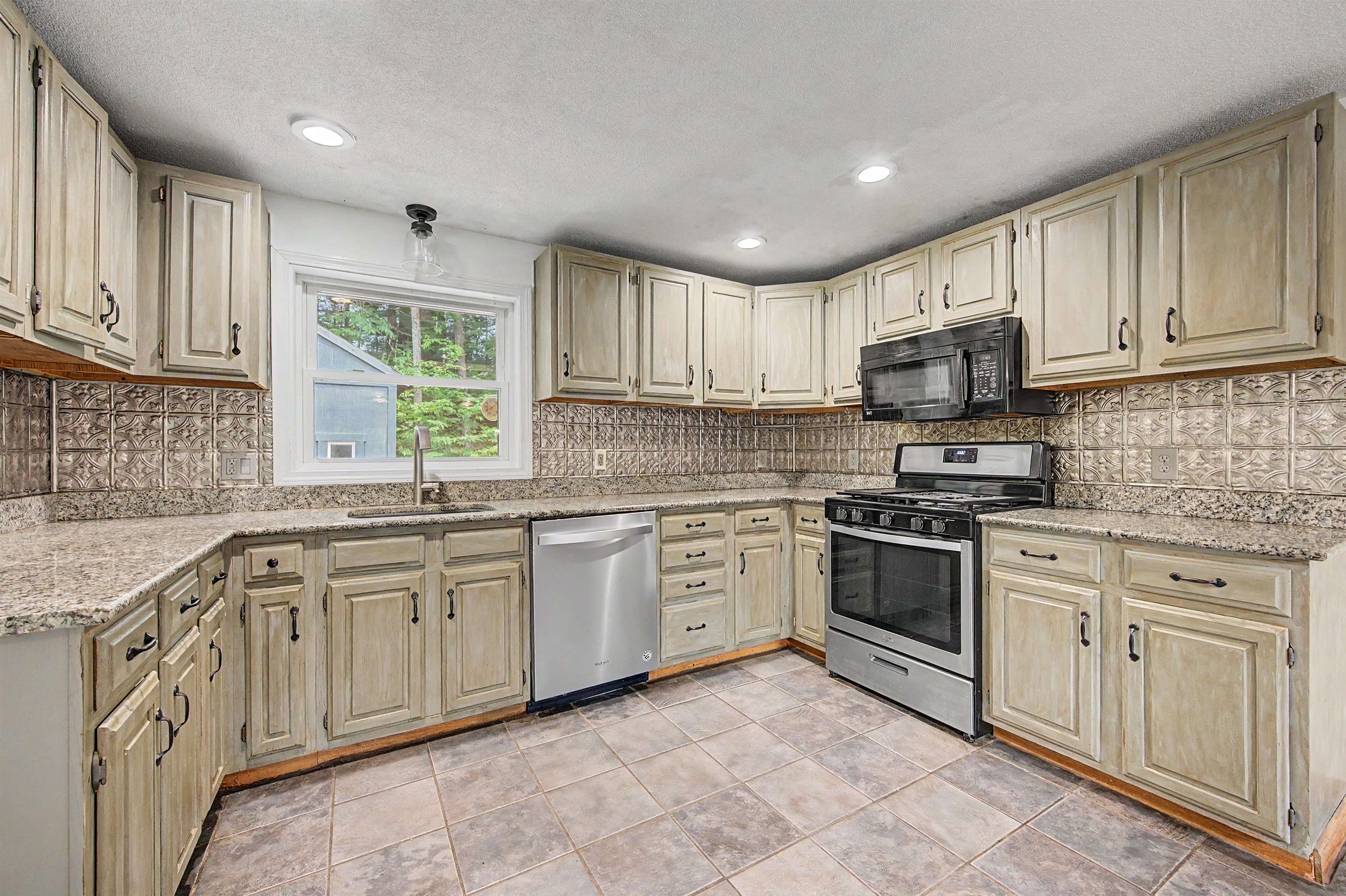 56 Brookside Road Newbury, NH 03255 - Photo 8 of 47 Gallery Image 8