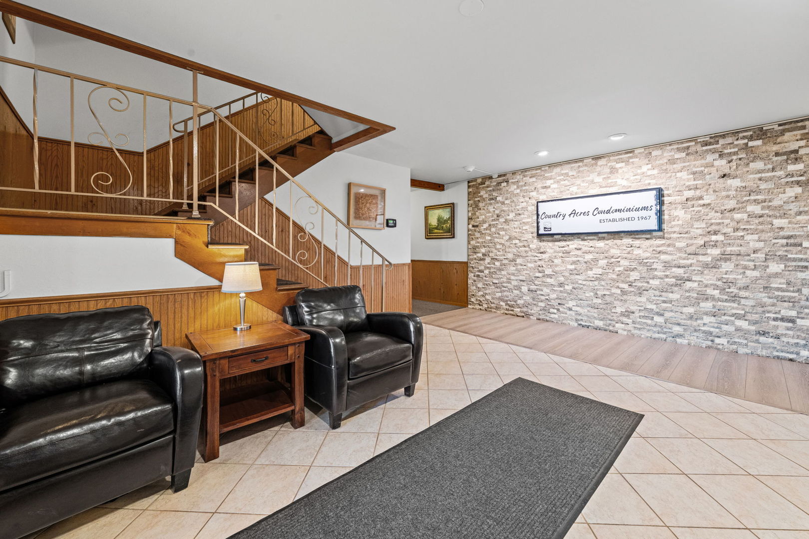 640 Murray Lane, Unit 111 Des Plaines, IL 60016 - Photo 2 of 19 a view of entryway kitchen and hall
