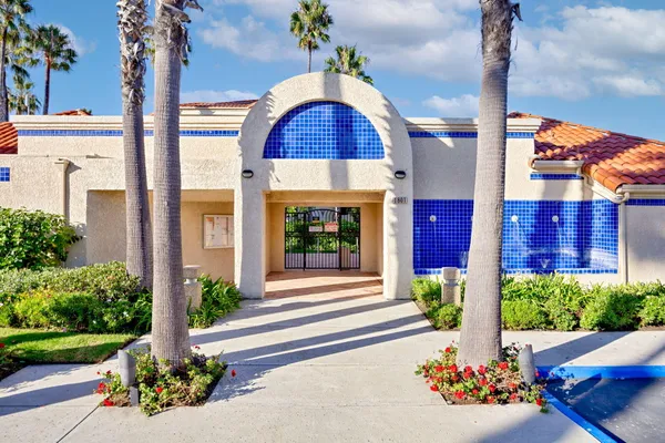 $1,749,000 | 4252 Harbour Island Lane, Oxnard, CA 93035