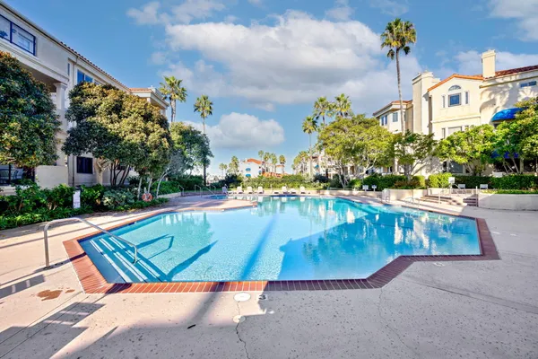 $1,749,000 | 4252 Harbour Island Lane, Oxnard, CA 93035