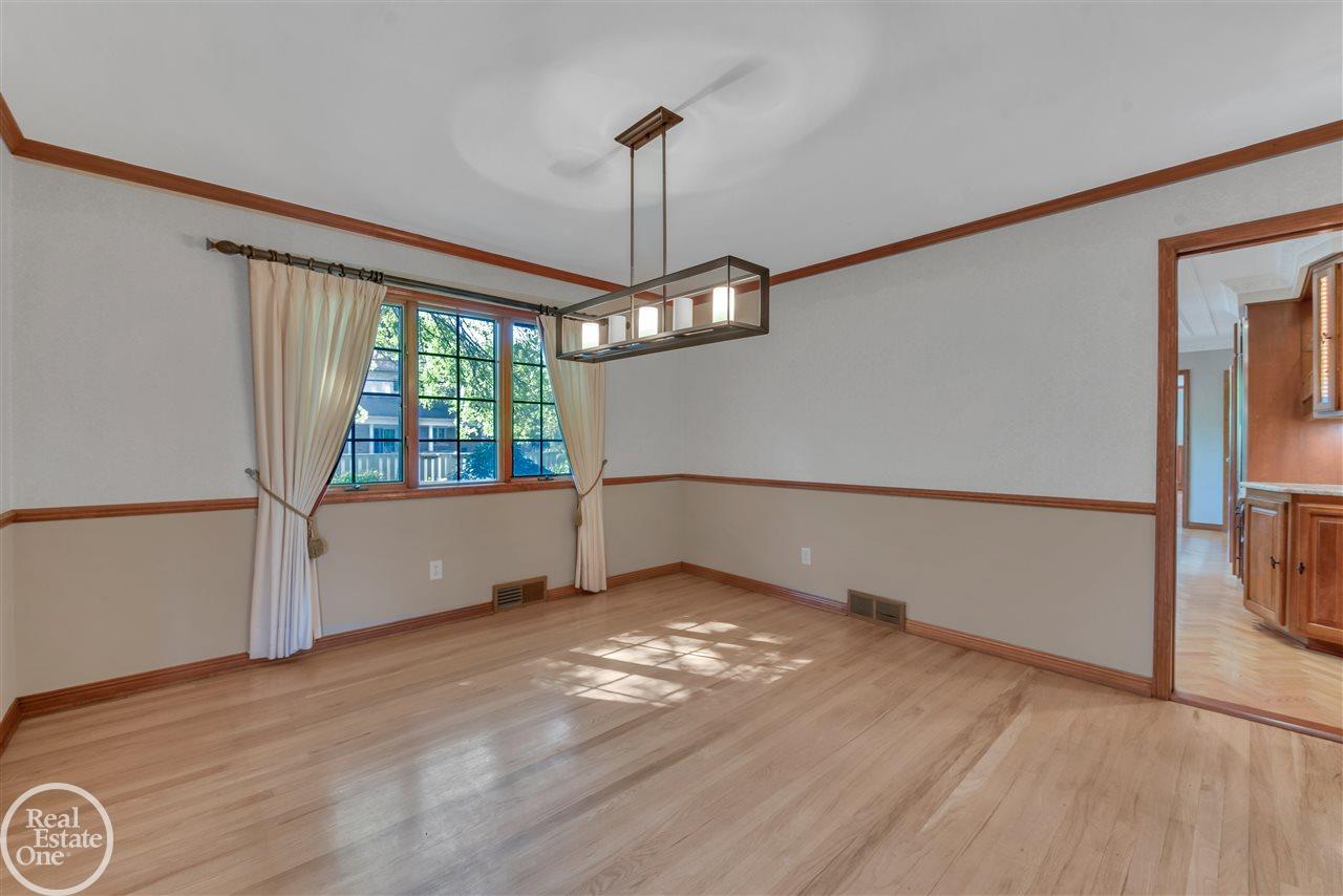 747 Ballantyne Road Grosse Pointe Shores, MI 48236 - Photo 6 of 46
