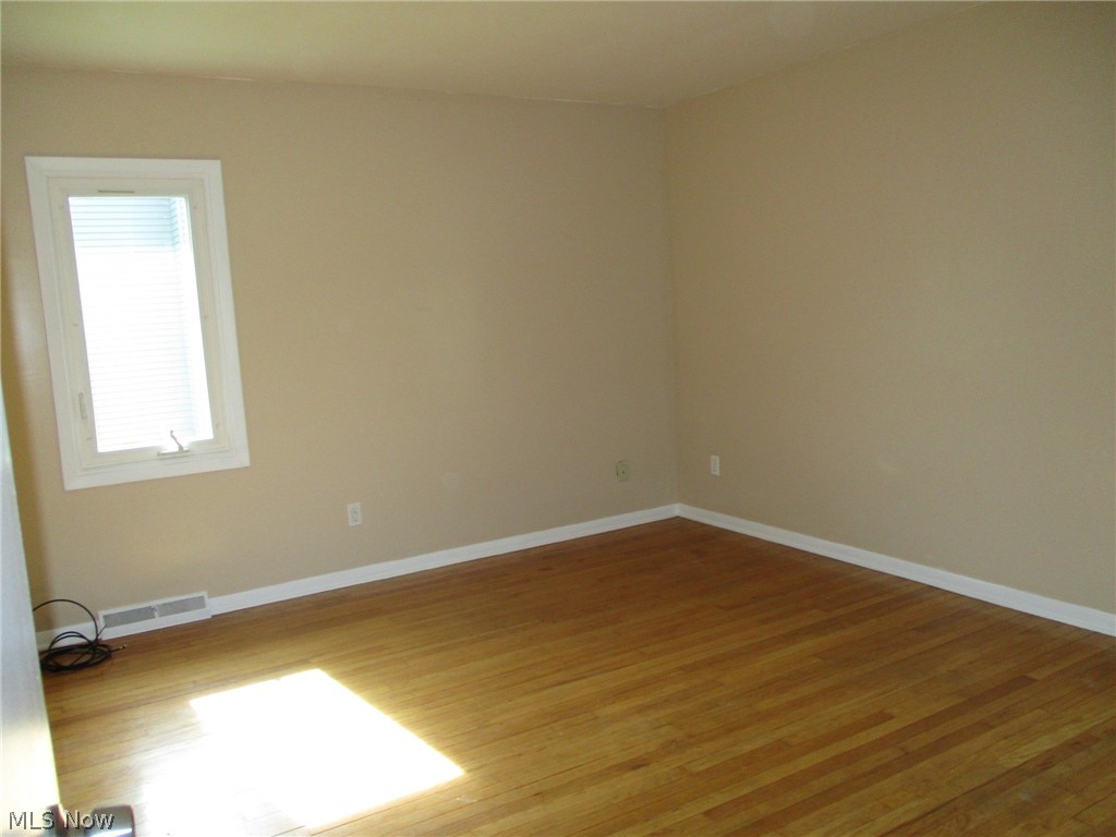 4619 Ammon Road Cleveland, OH 44143 - Photo 20 of 26