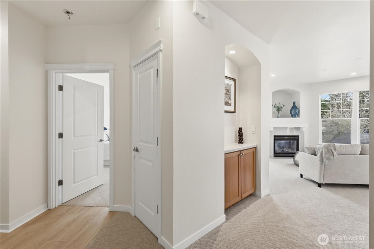 4319 Issaquah-Pine Lake Road Southeast, Unit 905 Sammamish, WA 98075 - Photo 13 of 30