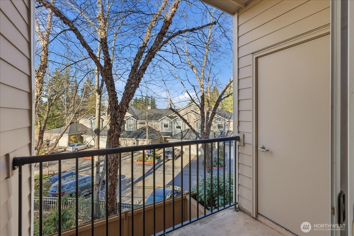 4319 Issaquah-Pine Lake Road Southeast, Unit 905 Sammamish, WA 98075 - Photo 15 of 30