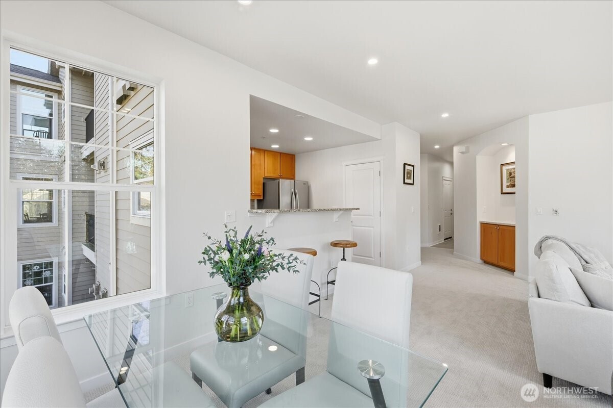 4319 Issaquah-Pine Lake Road Southeast, Unit 905 Sammamish, WA 98075 - Photo 8 of 30