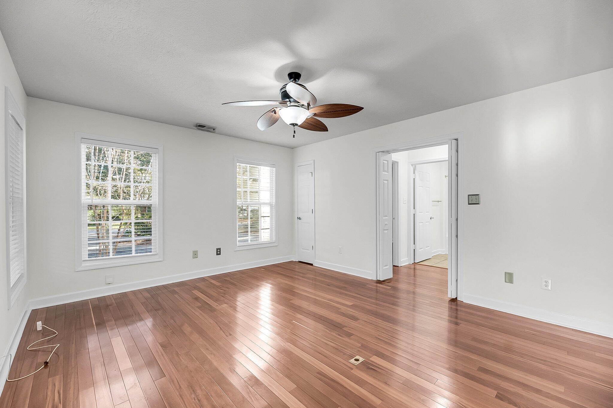 733 Fort Johnson Road Charleston, SC 29412 - Photo 7 of 46 CREM - 733 Fort Johnson + Aerials-22