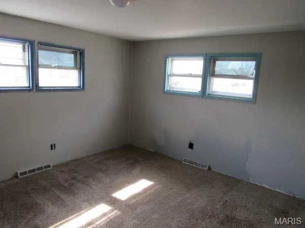$49,950 | 209 West 2nd S Street, Mount Olive, IL 62069