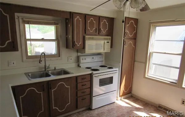$49,950 | 209 West 2nd S Street, Mount Olive, IL 62069