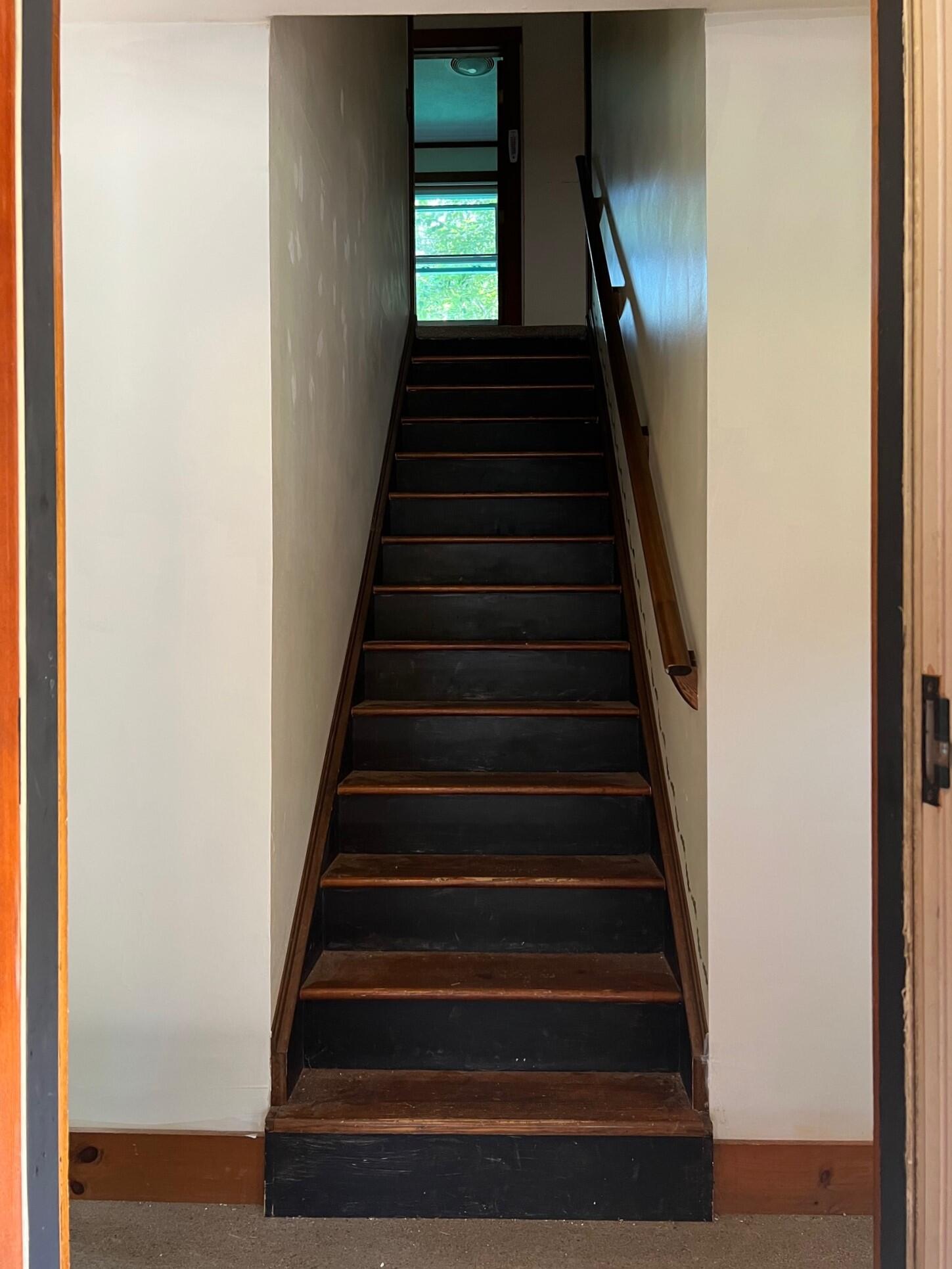 30 County Road Cape Neddick, ME 03902 - Photo 22 of 39 Stairs