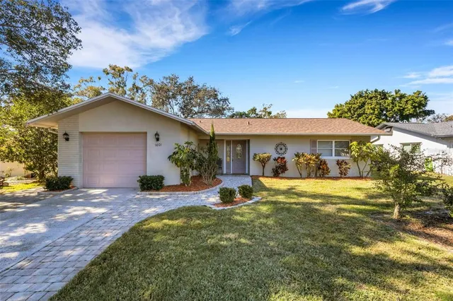 $335,000 | 1601 West Dorchester Drive, Palm Harbor, FL 34684