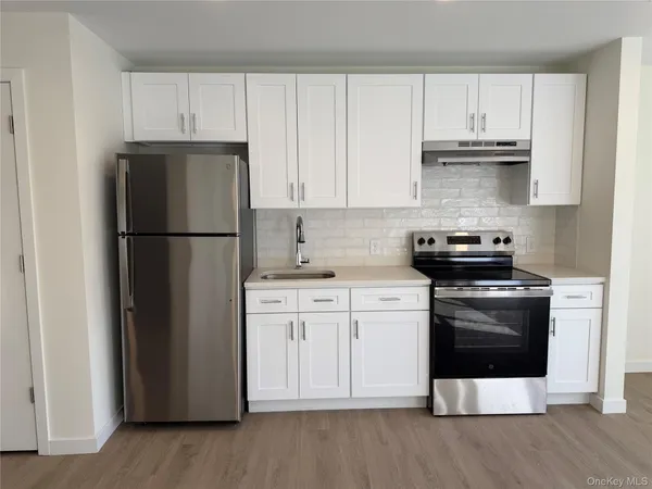 $1,700 | 5 Colonial Drive, Unit 3, Wappingers Falls, NY 12590