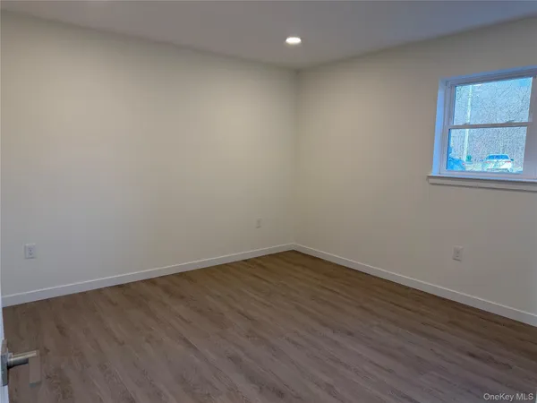 $1,700 | 5 Colonial Drive, Unit 3, Wappingers Falls, NY 12590