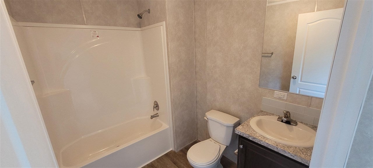 19 Parkside Estates Road, Unit 19 Washington, IA 52353 - Photo 9 of 14 Gallery Image 9