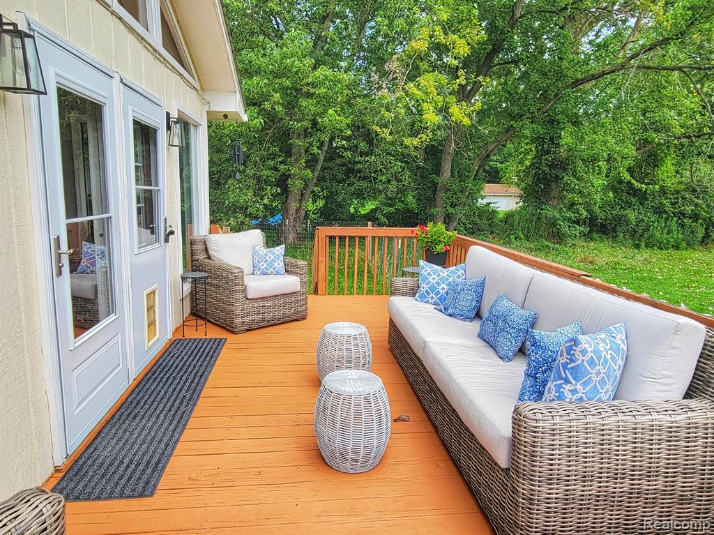 42905 Judd Road Belleville, MI 48111 - Photo 32 of 35