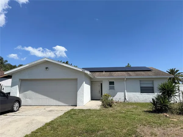 $2,500 | 600 6th Avenue Southeast, Largo, FL 33771
