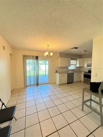 $2,500 | 600 6th Avenue Southeast, Largo, FL 33771