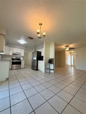 $2,500 | 600 6th Avenue Southeast, Largo, FL 33771