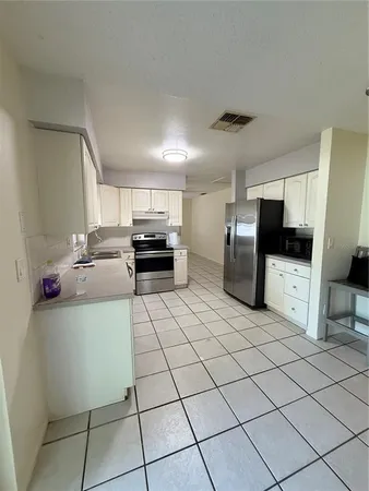 $2,500 | 600 6th Avenue Southeast, Largo, FL 33771