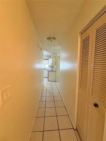 $2,500 | 600 6th Avenue Southeast, Largo, FL 33771