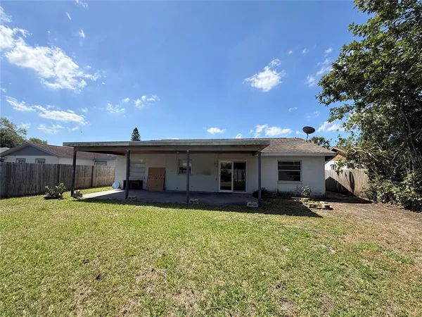 $2,500 | 600 6th Avenue Southeast, Largo, FL 33771