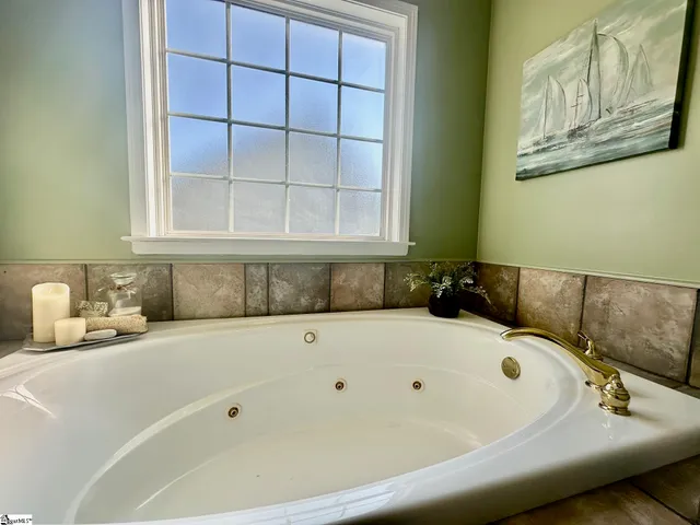 $334,900 | 215 Savannah Drive, Anderson, SC 29621