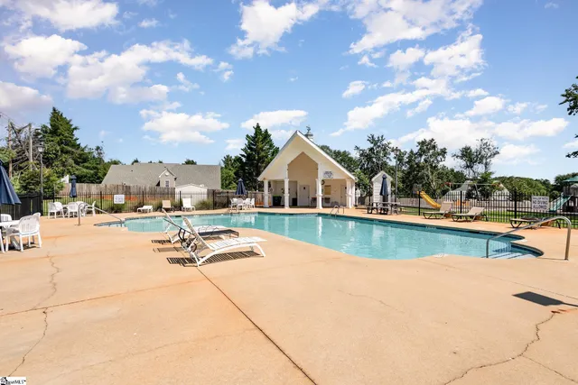 $334,900 | 215 Savannah Drive, Anderson, SC 29621