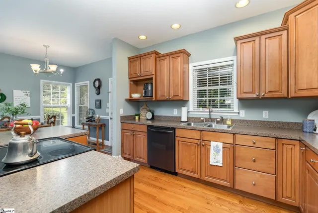 $334,900 | 215 Savannah Drive, Anderson, SC 29621