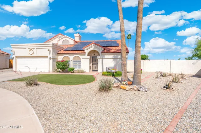 $574,900 | 7503 West Julie Drive, Glendale, AZ 85308