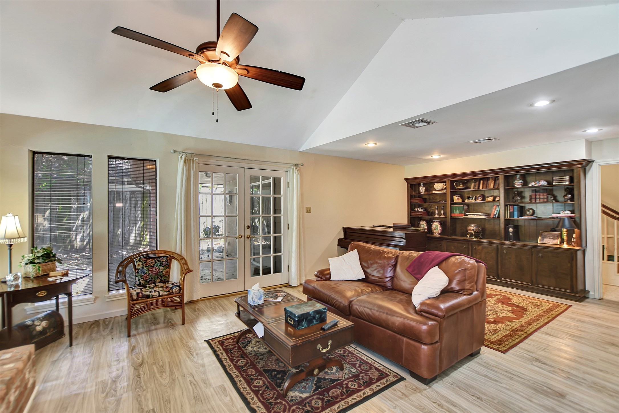 6714 Winkleman Road Houston, TX 77083 - Photo 14 of 46