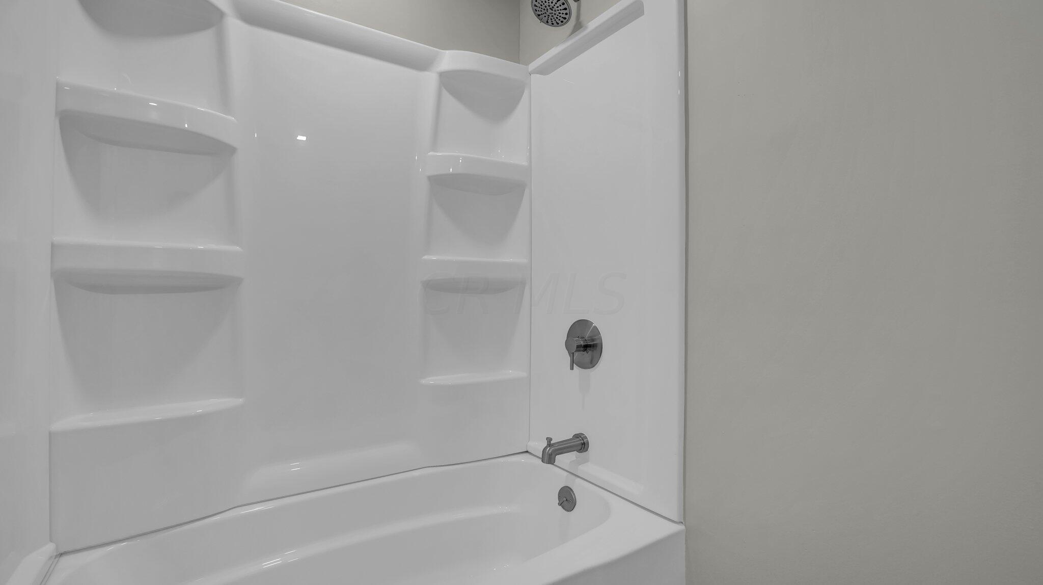 5864 Effingham Road Columbus, OH 43213 - Photo 40 of 65 37-5864-eff