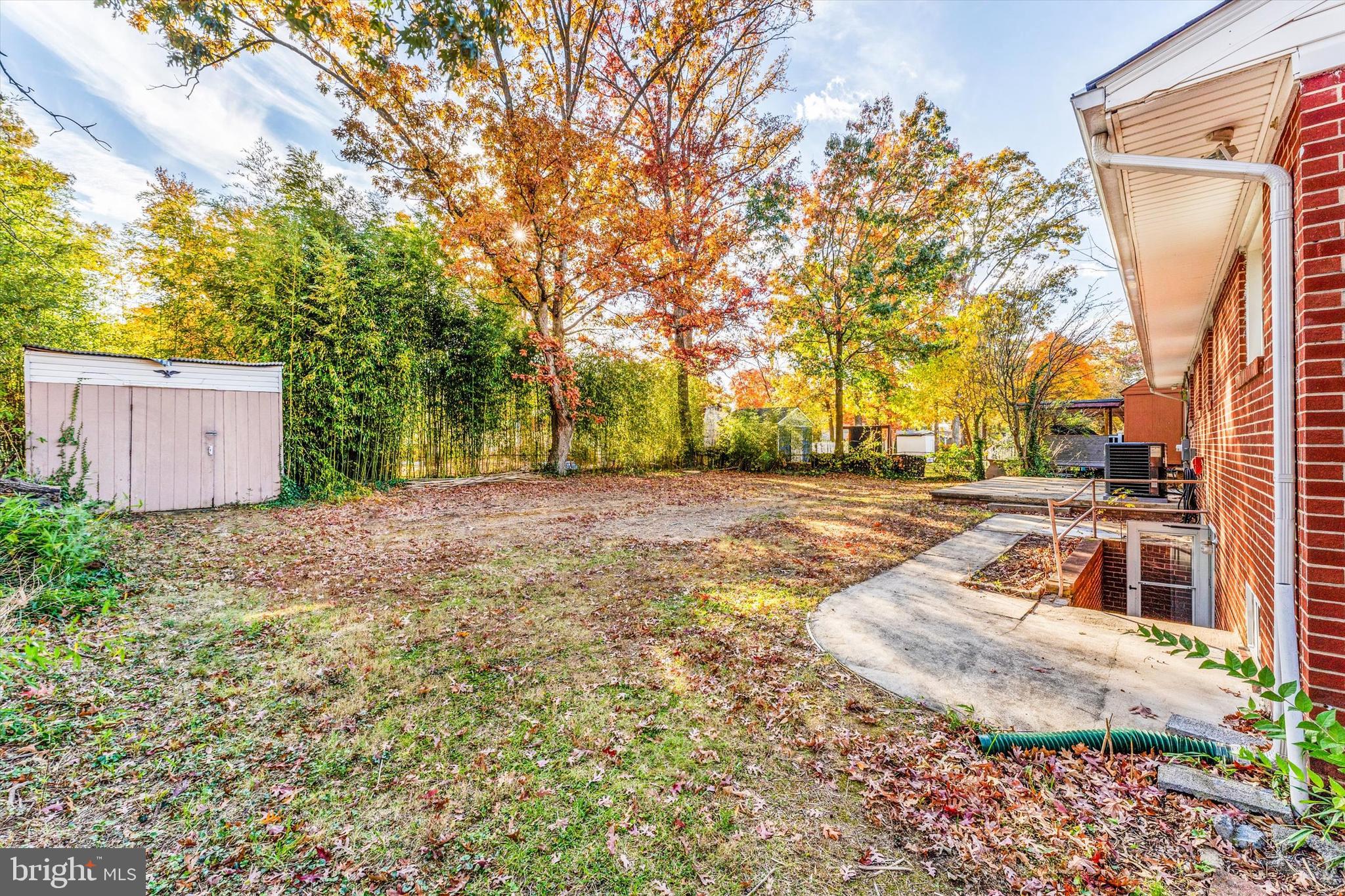 6719 Ruskin Street Springfield, VA 22150 - Photo 8 of 35 Gallery Image 8