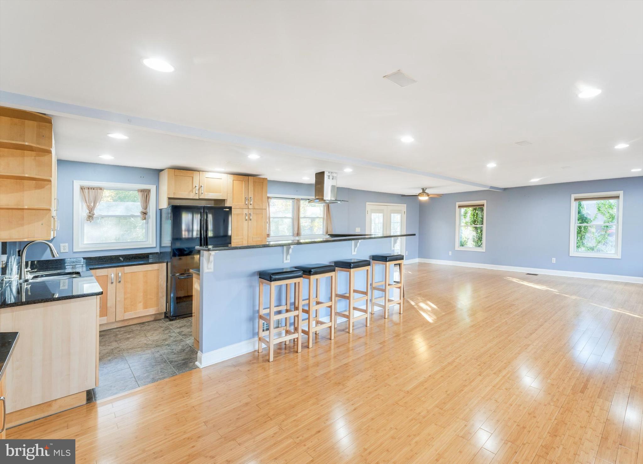 6719 Ruskin Street Springfield, VA 22150 - Photo 9 of 35 Gallery Image 9