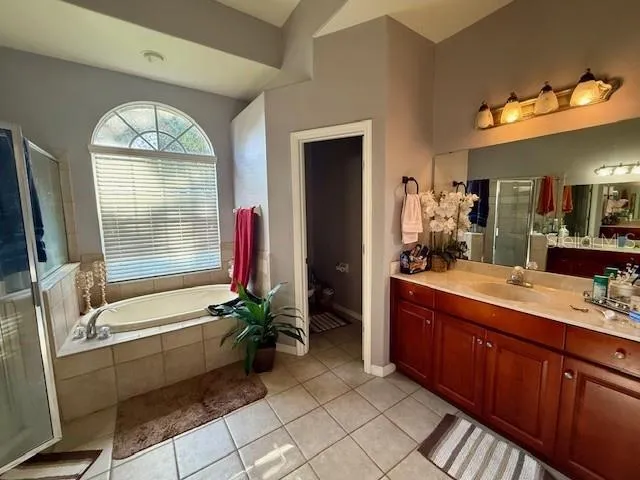 $479,000 | 2601 Villa Drive, Valrico, FL 33596