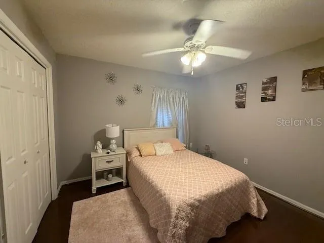 $479,000 | 2601 Villa Drive, Valrico, FL 33596