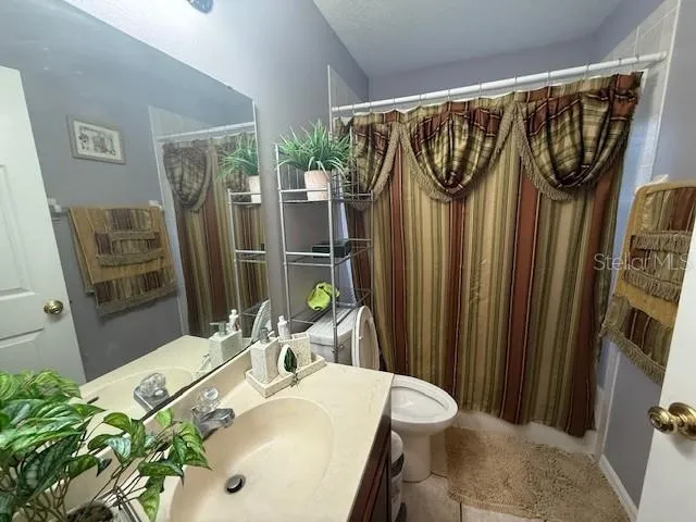 $479,000 | 2601 Villa Drive, Valrico, FL 33596